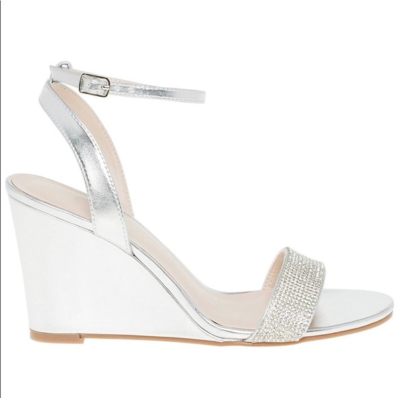 LE CHÂTEAU Embellished Metallic Wedge - Picture 1 of 8